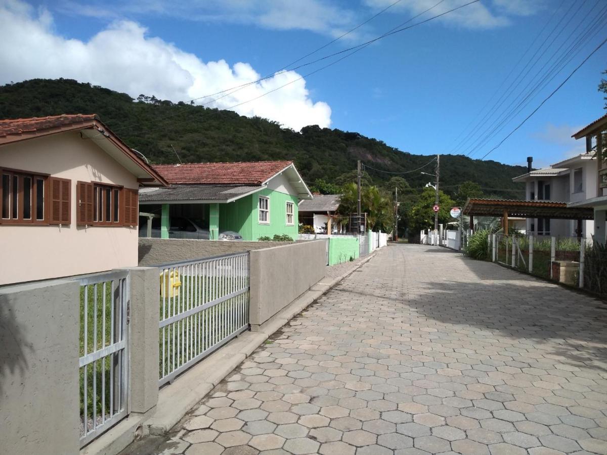 Casa Na Pinheira, Praia De Cima Villa Bagian luar foto